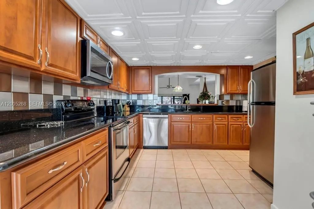 4155 SW 85th Ave, Davie FL 33328