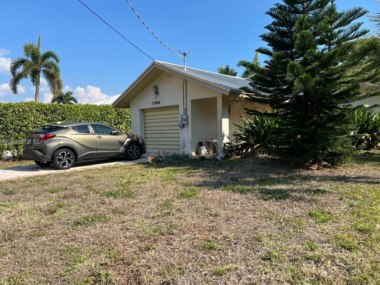 1066 Highlands Dr, Naples FL 34103