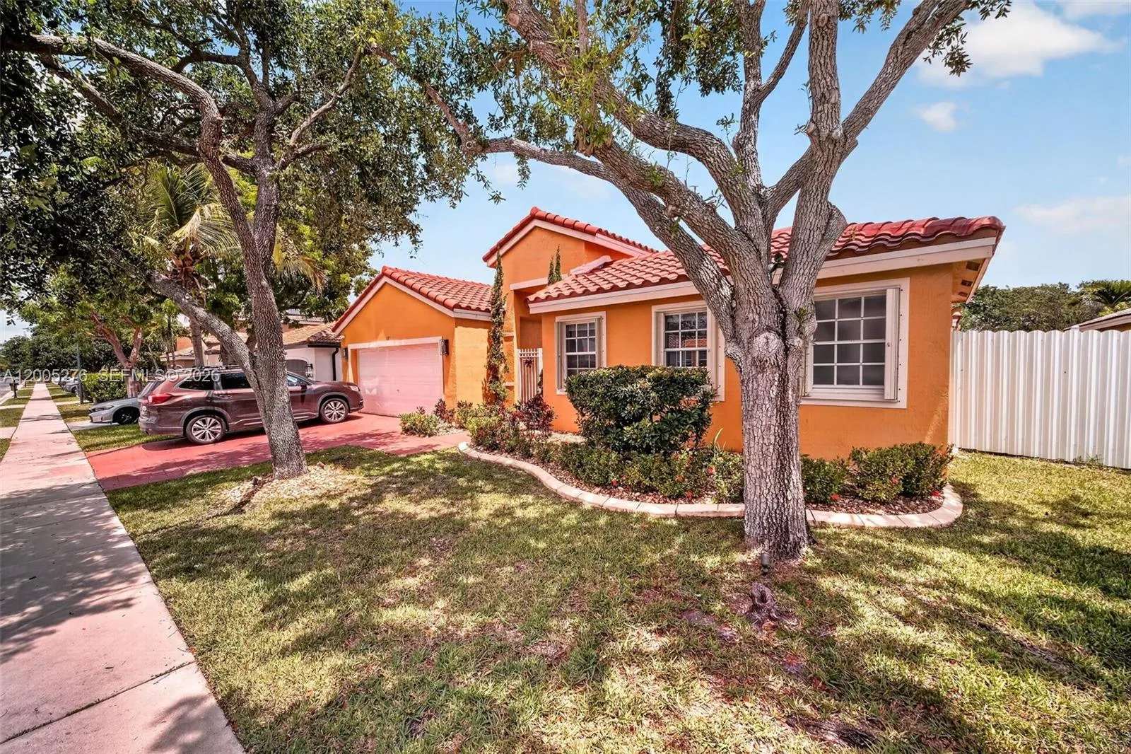 685 SW 198th Ter, Pembroke Pines FL 33029