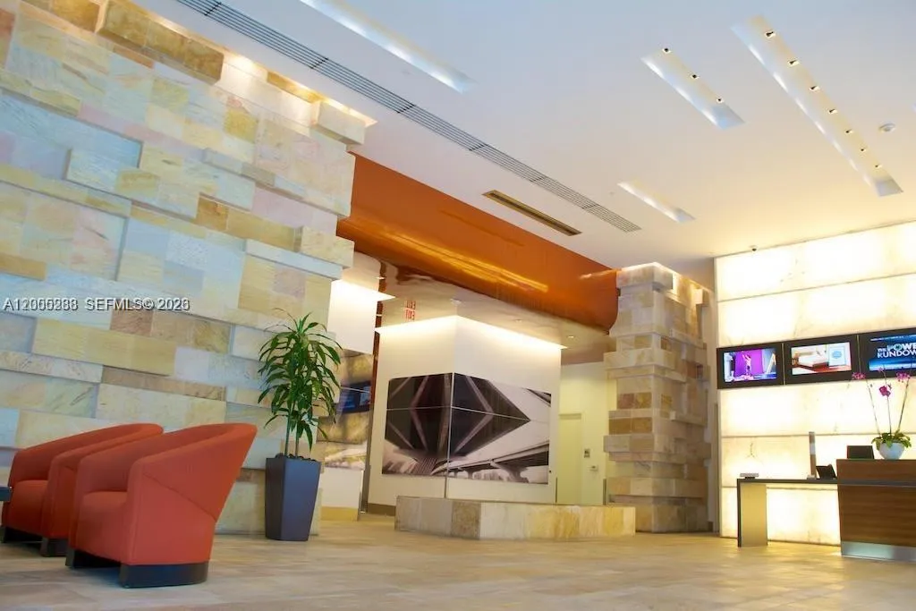 500 Brickell Ave # 3008, Miami FL 33131