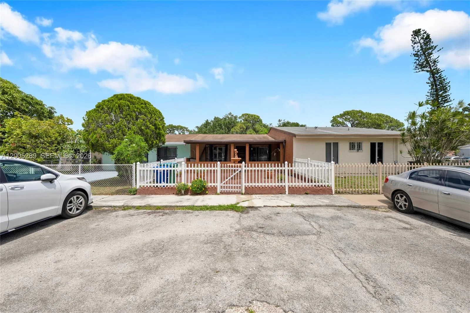 3810 NW 213th St, Miami Gardens FL 33055