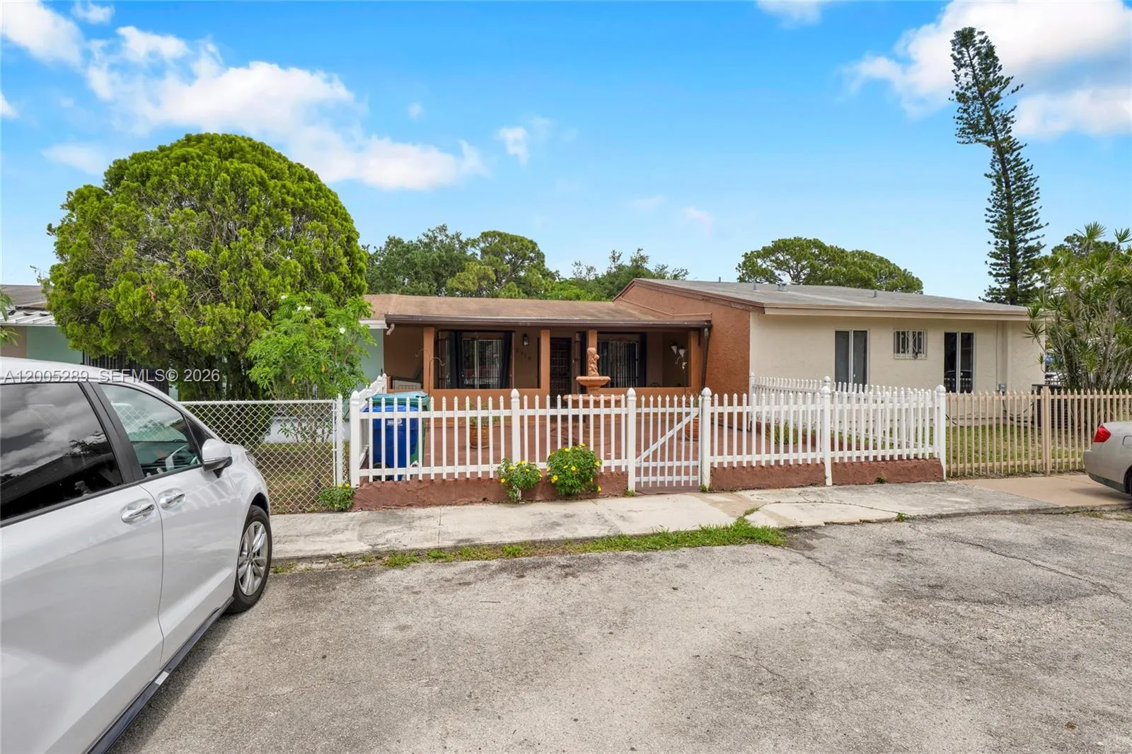 3810 NW 213th St, Miami Gardens FL 33055