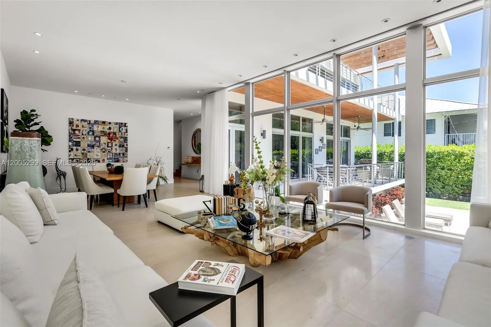 230 W Mcintyre St, Key Biscayne FL 33149