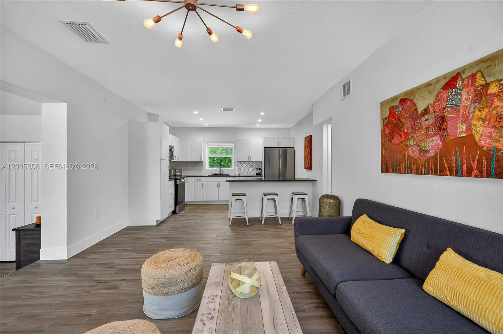 541 NW 109th St, Miami FL 33168