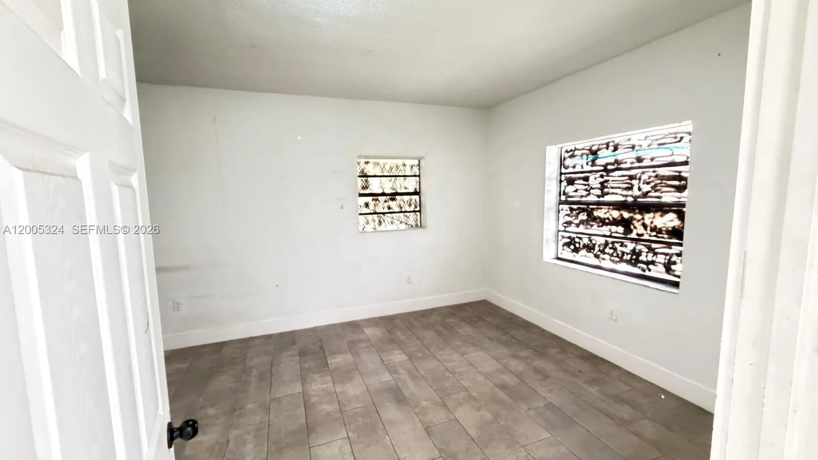 301 NW 37th St, Miami FL 33127