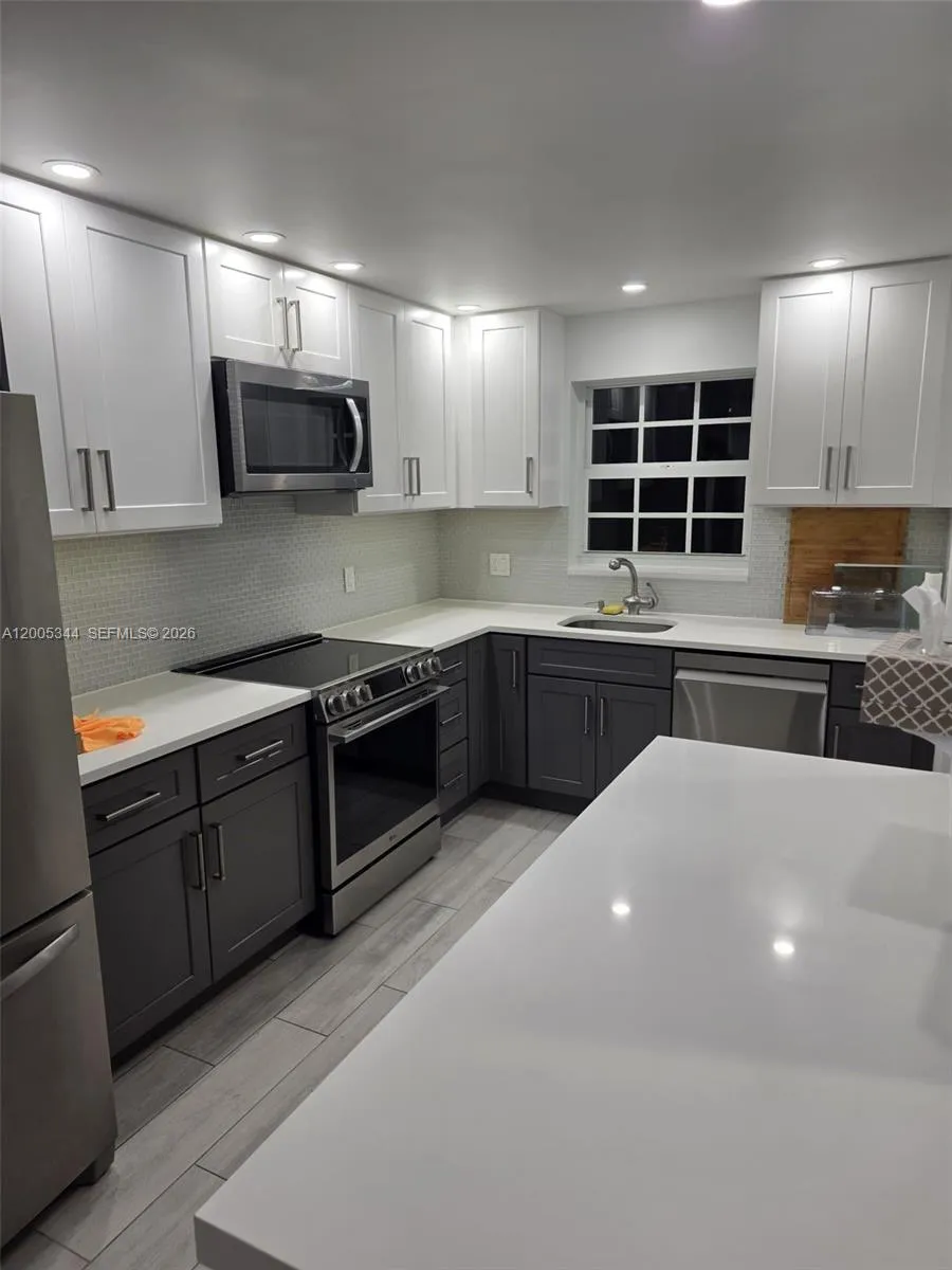 660 Tennis Club Dr # 201, Fort Lauderdale FL 33311