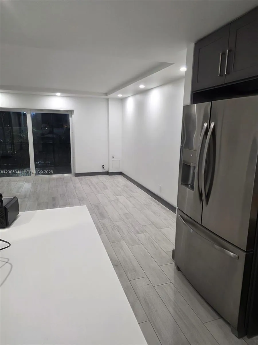 660 Tennis Club Dr # 201, Fort Lauderdale FL 33311