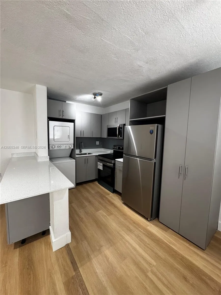 7928 Harding Ave # 7, Miami Beach FL 33141