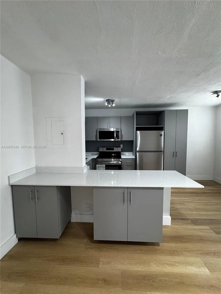 7928 Harding Ave # 7, Miami Beach FL 33141