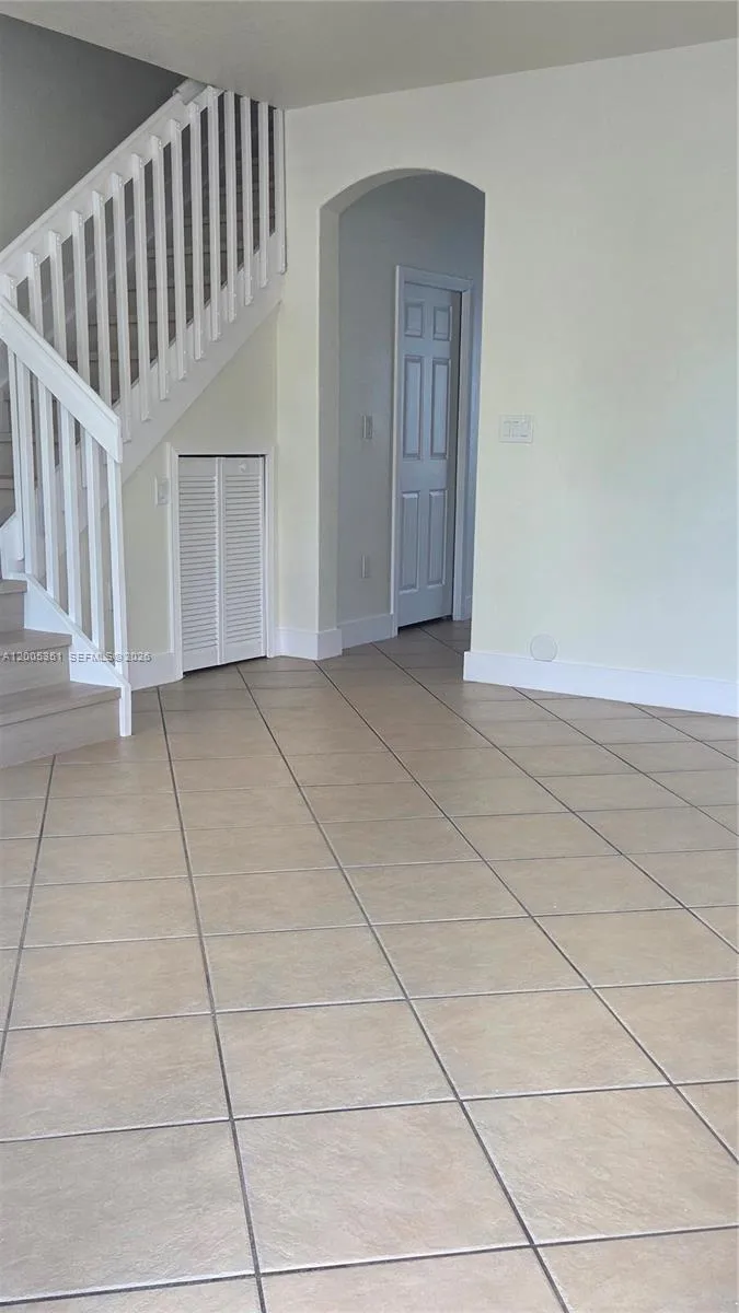 5440 NW 107th Ave # 211, Doral FL 33178