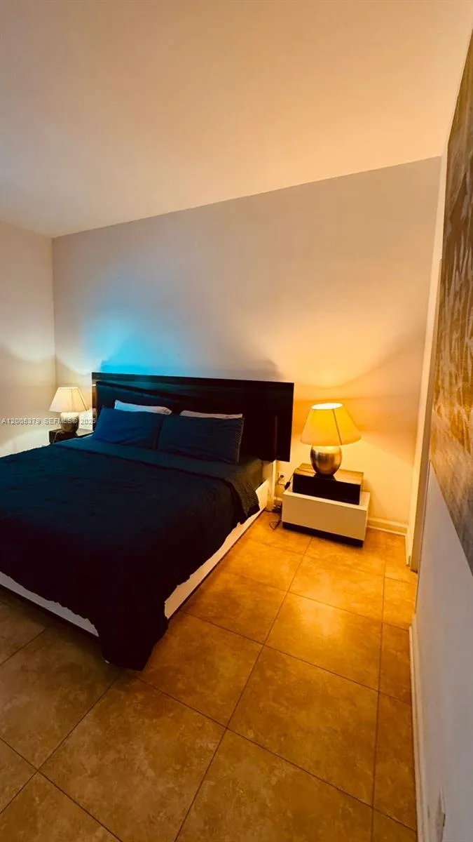 4001 S Ocean Dr, Hollywood FL 33019