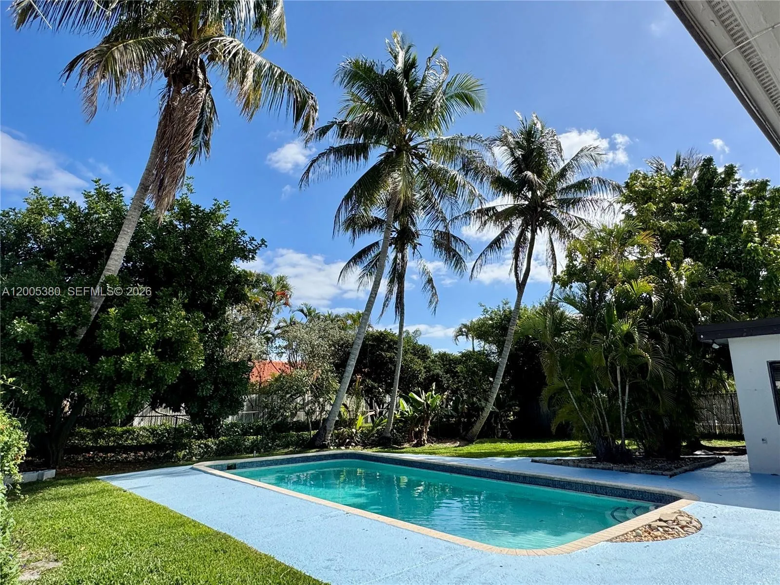 13425 NW 10th St, Sunrise FL 33323