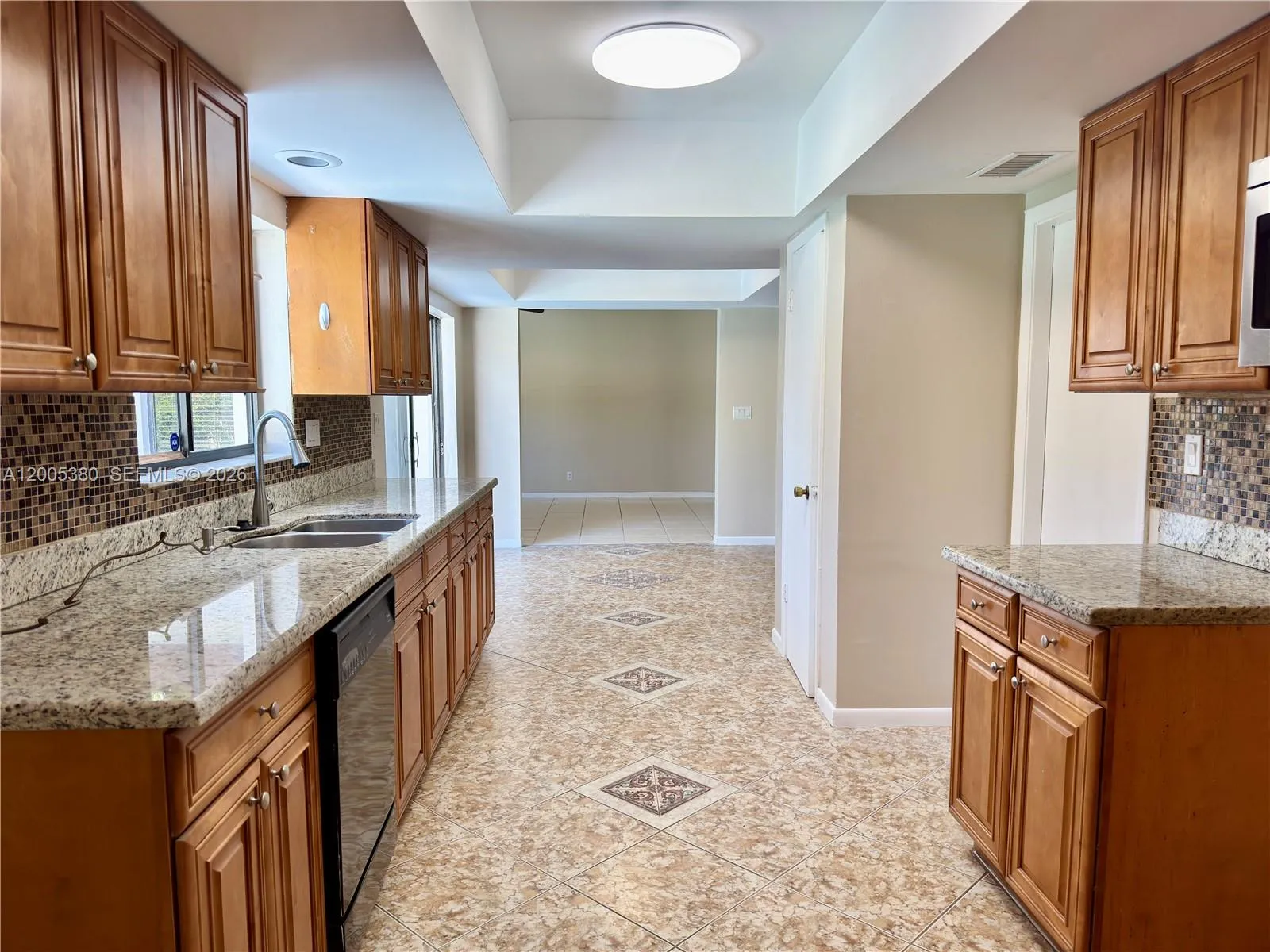 13425 NW 10th St, Sunrise FL 33323