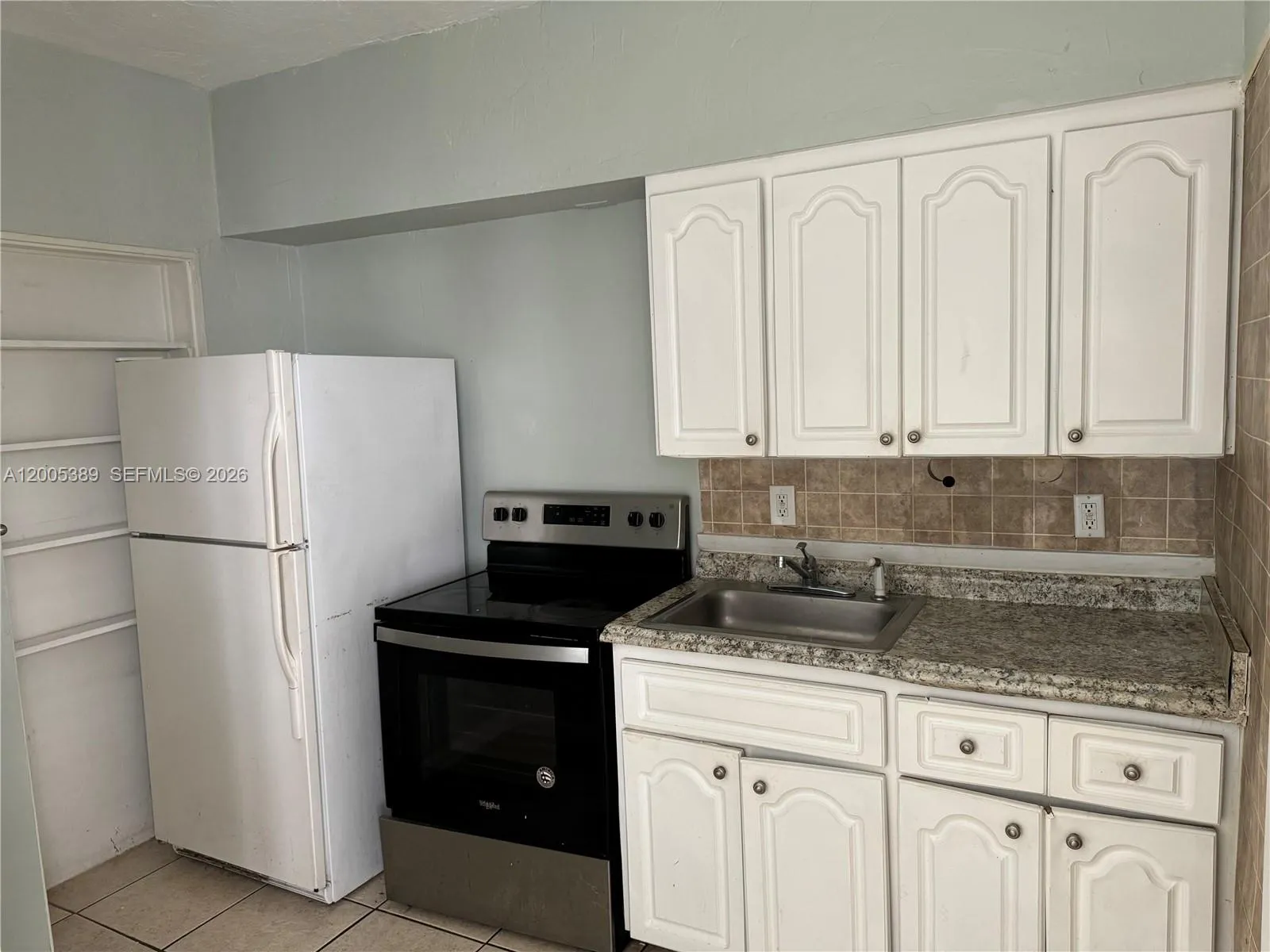 7633 Dickens Ave # 2, Miami Beach FL 33141