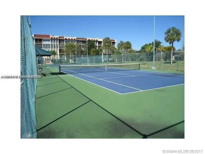1001 Three Islands Blvd # 31, Hallandale Beach FL 33009