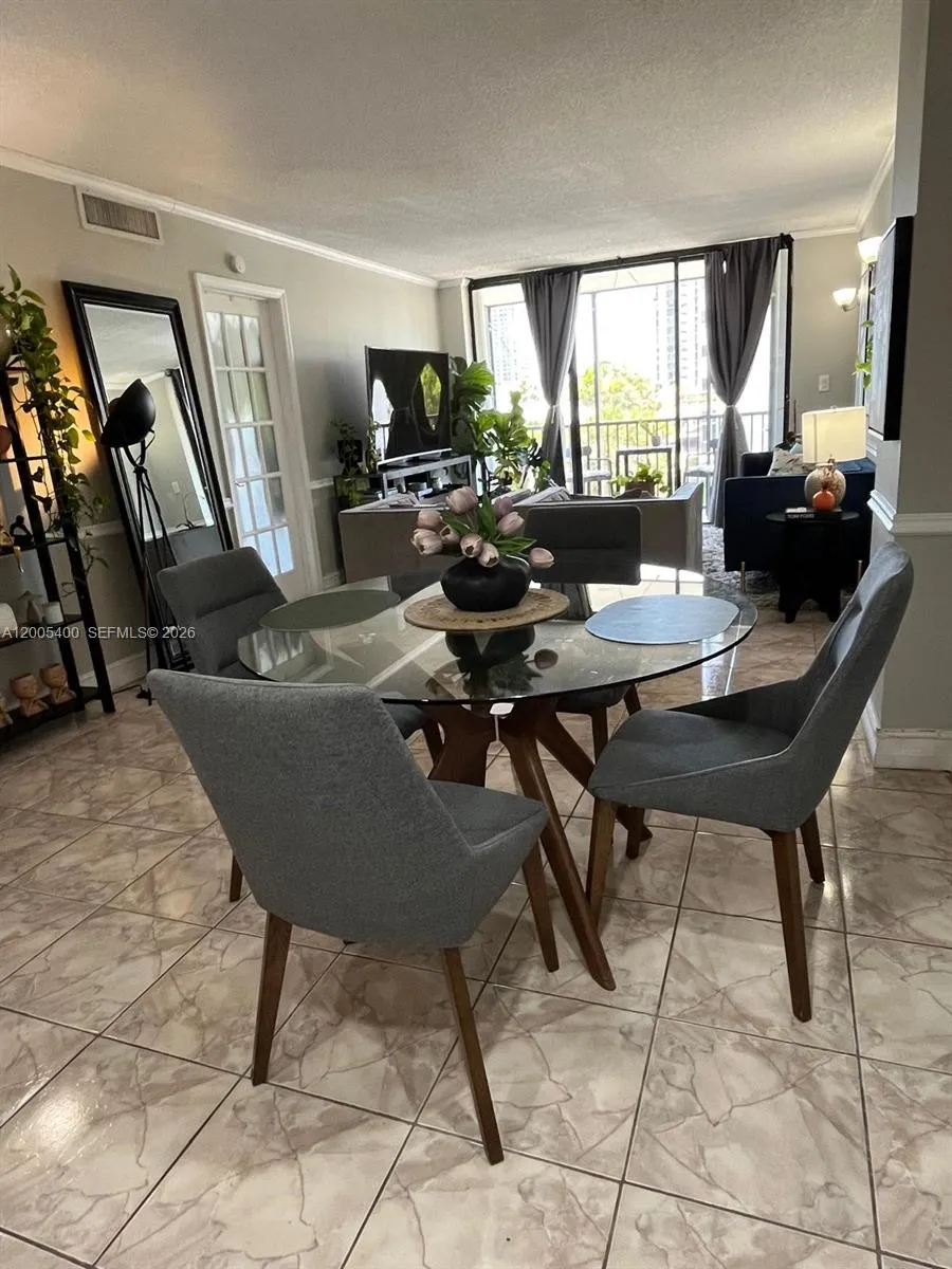 3475 N Country Club Dr # 312, Aventura FL 33180