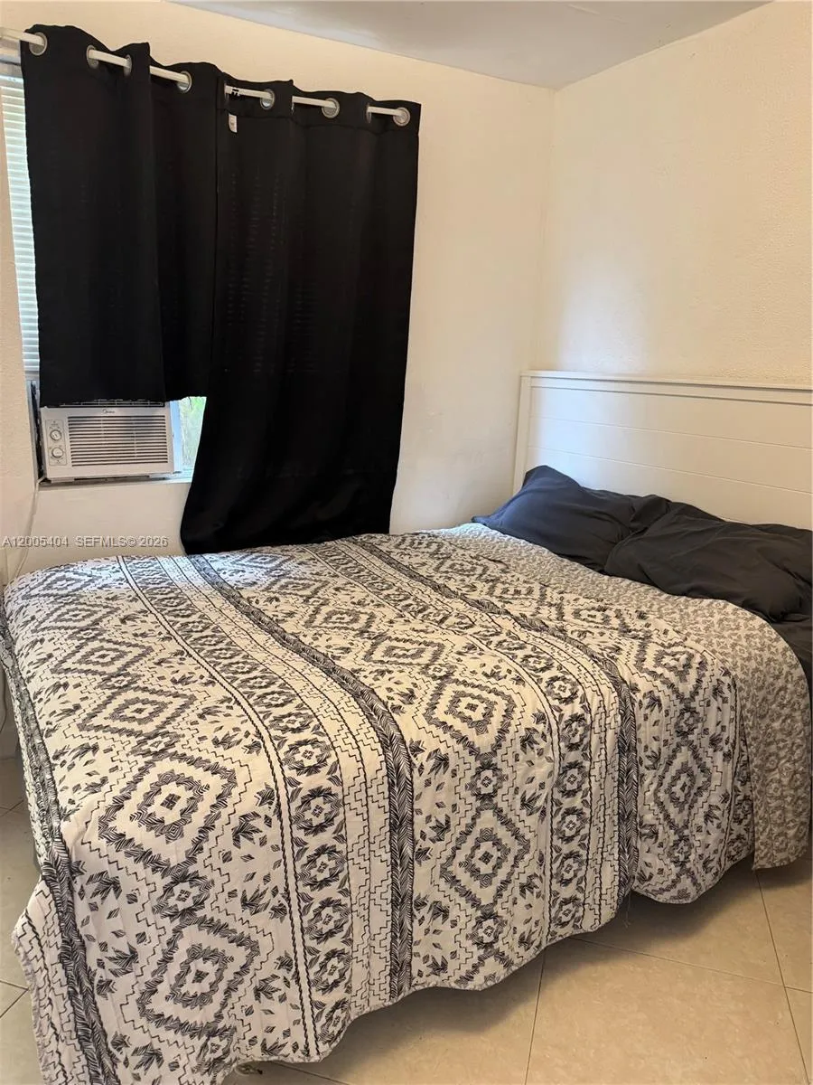 1624 Van Buren St # 1, Hollywood FL 33020