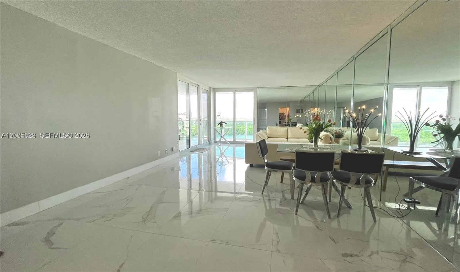 100 Bayview Dr # 1827, Sunny Isles Beach FL 33160