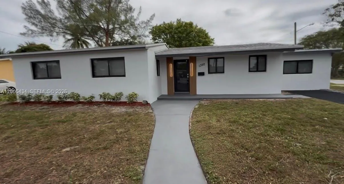 4 bedroom 3 bath for sale at 1350 NW 189th Ter, Miami Gardens FL 33169