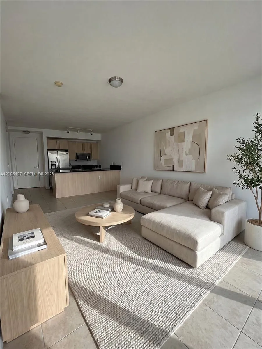 1111 SW 1st Ave, Miami FL 33130