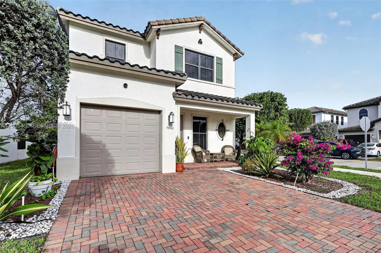 9886 W 34th Ave, Hialeah FL 33018