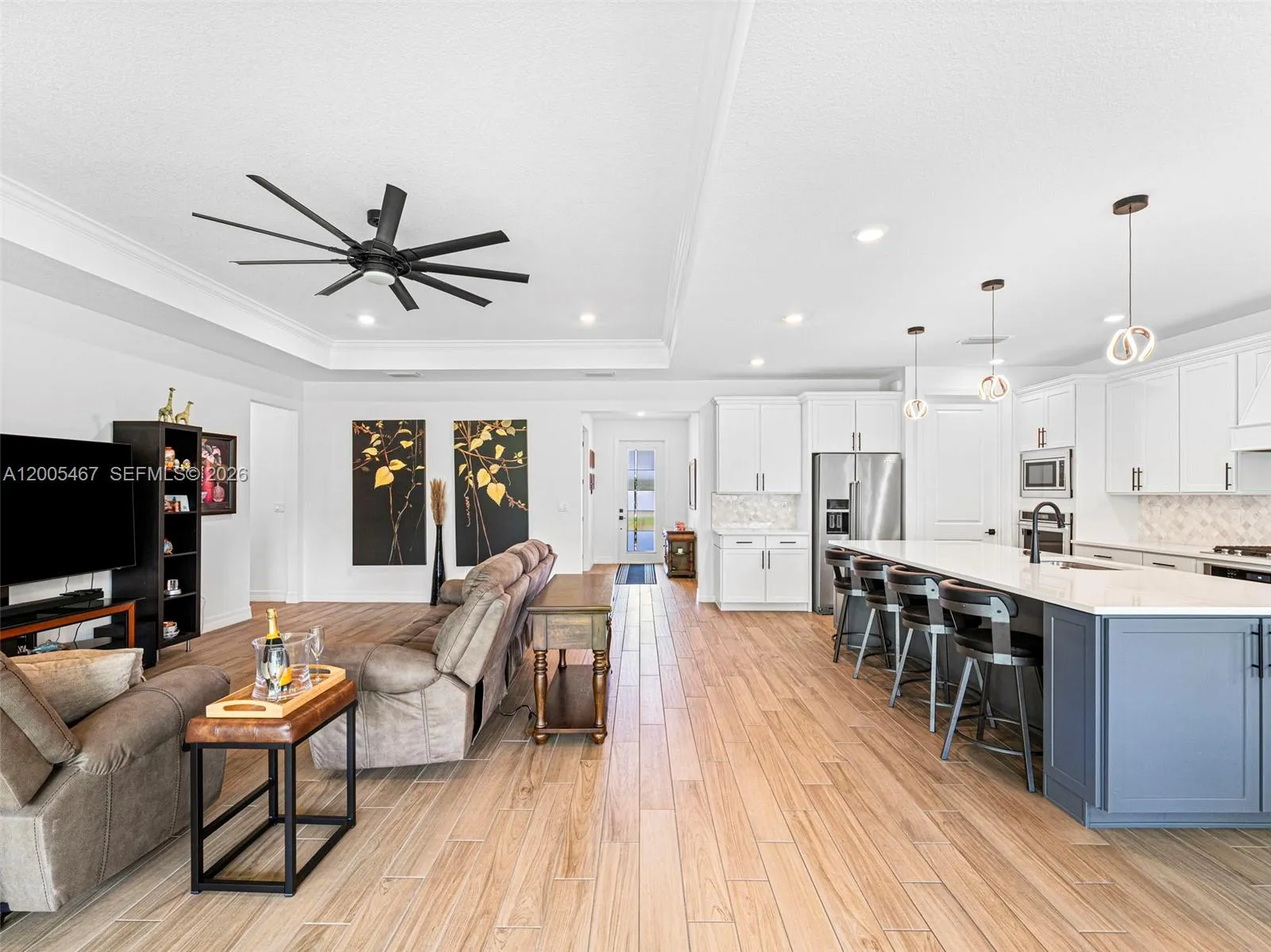 4569 N Silverwood Ln, Oakland Park FL 33309