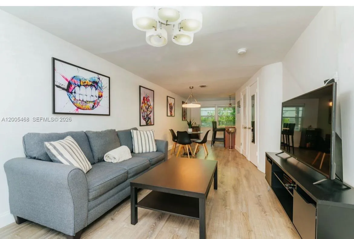 6865 Bay Dr # 7, Miami Beach FL 33141