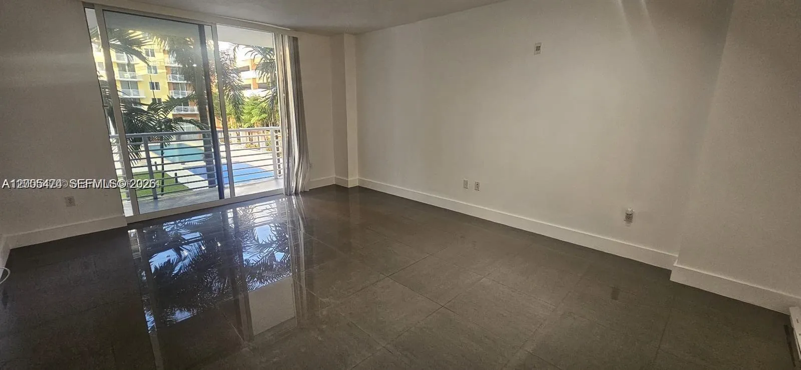 2775 NE 187th St # 221, Aventura FL 33180