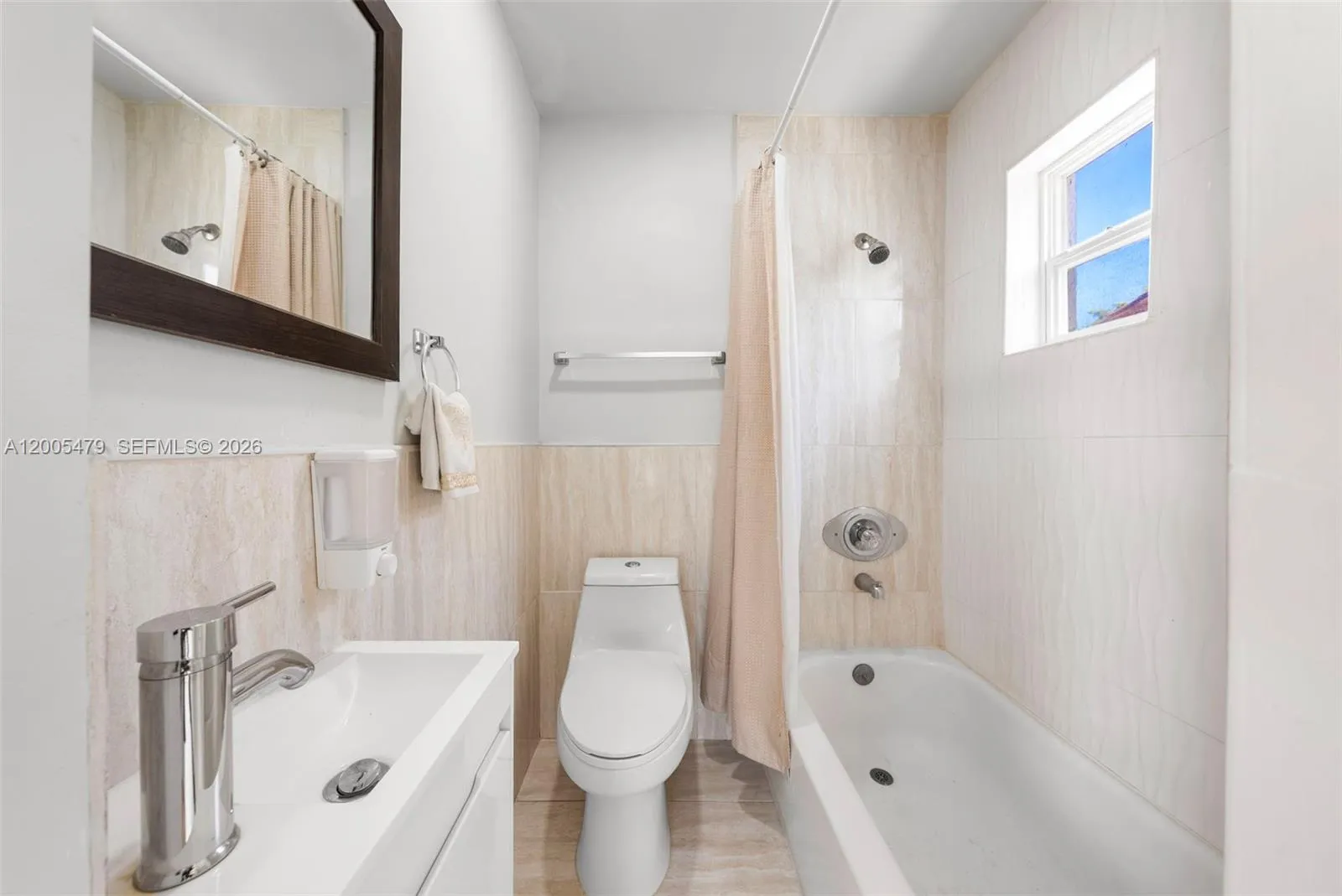 31 NW 108th Ct,E, Miami FL 33172