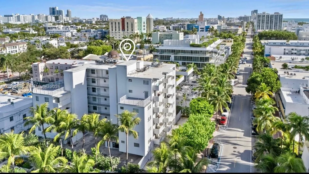 240 Collins Ave # 4G, Miami Beach FL 33139