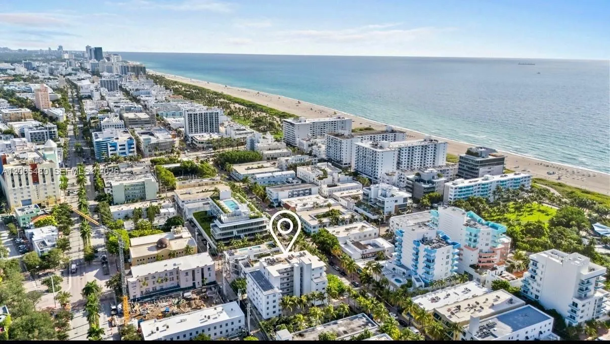 240 Collins Ave # 4G, Miami Beach FL 33139