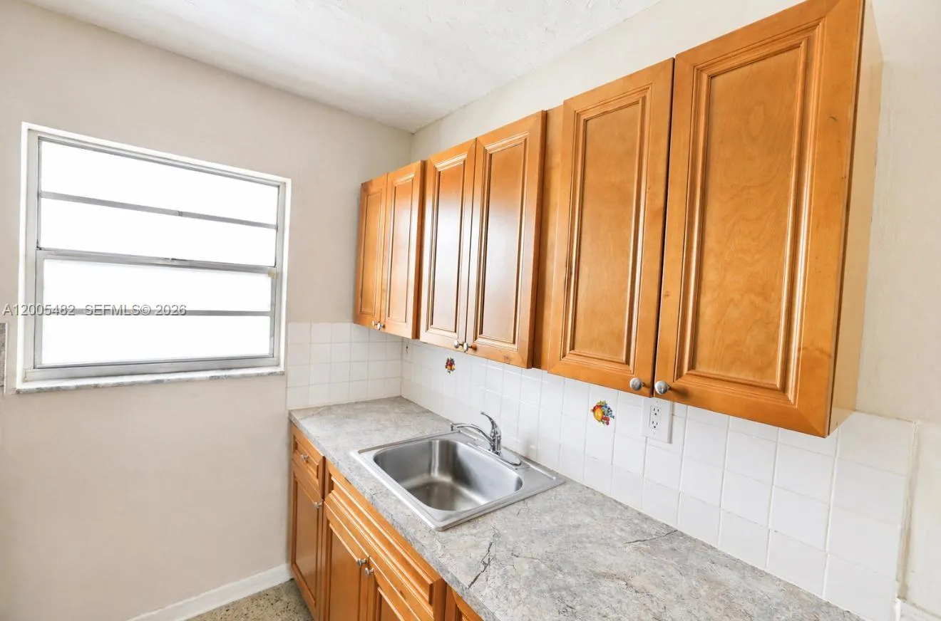 2315 W Okeechobee Rd # 304, Hialeah FL 33010