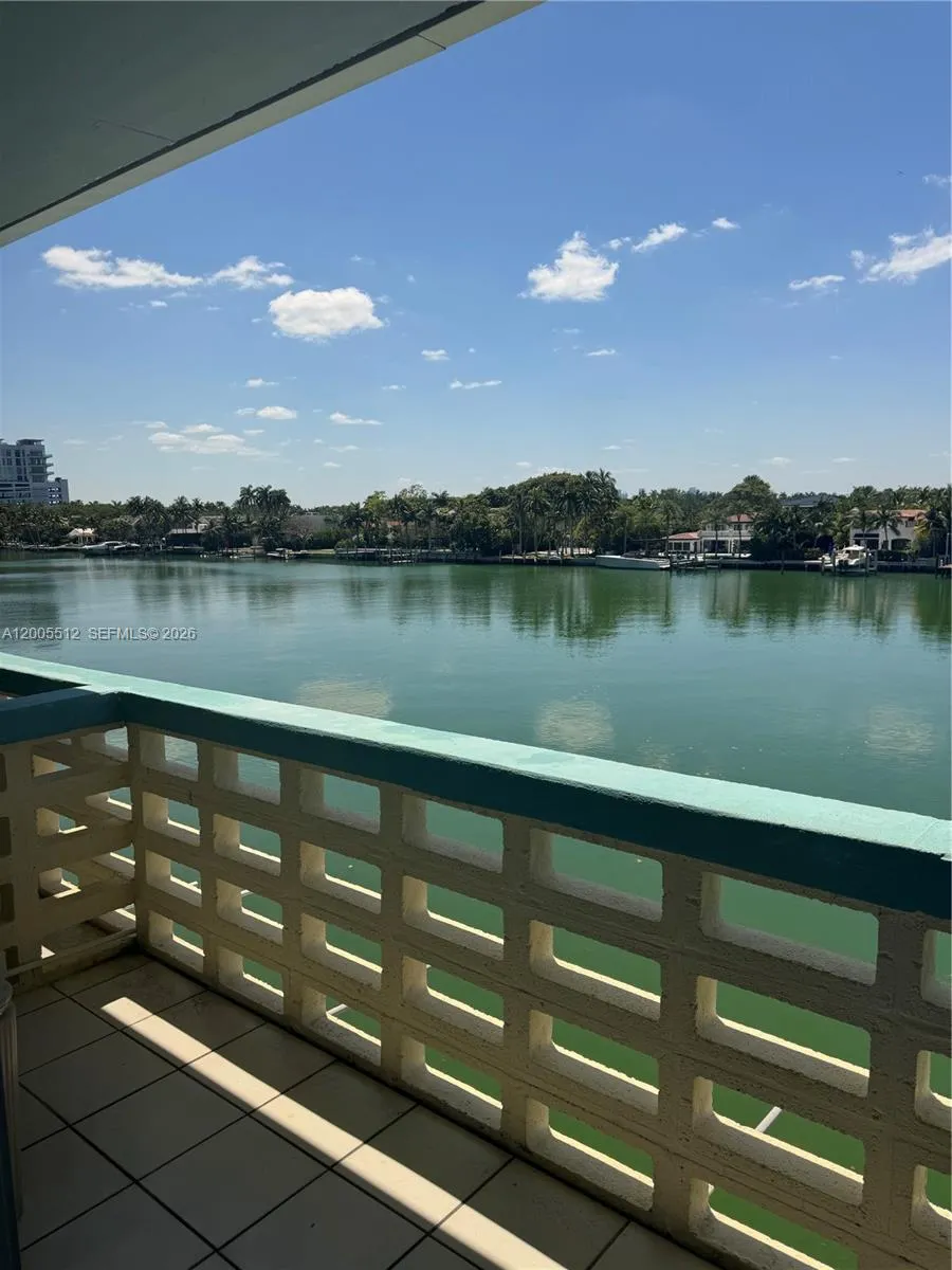 6484 Indian Creek # 311, Miami Beach FL 33141