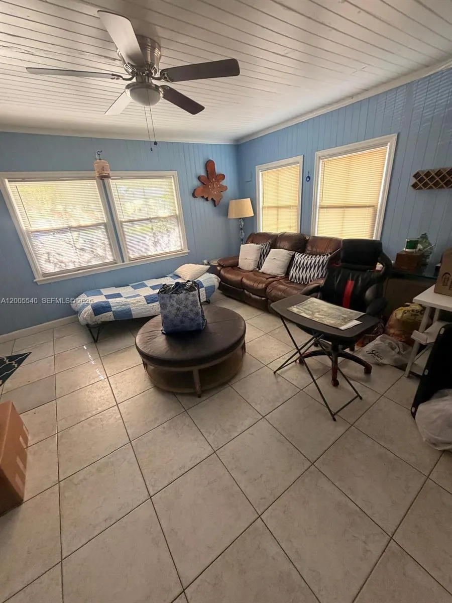 2835 SW 37th Ct # 1, Miami FL 33134