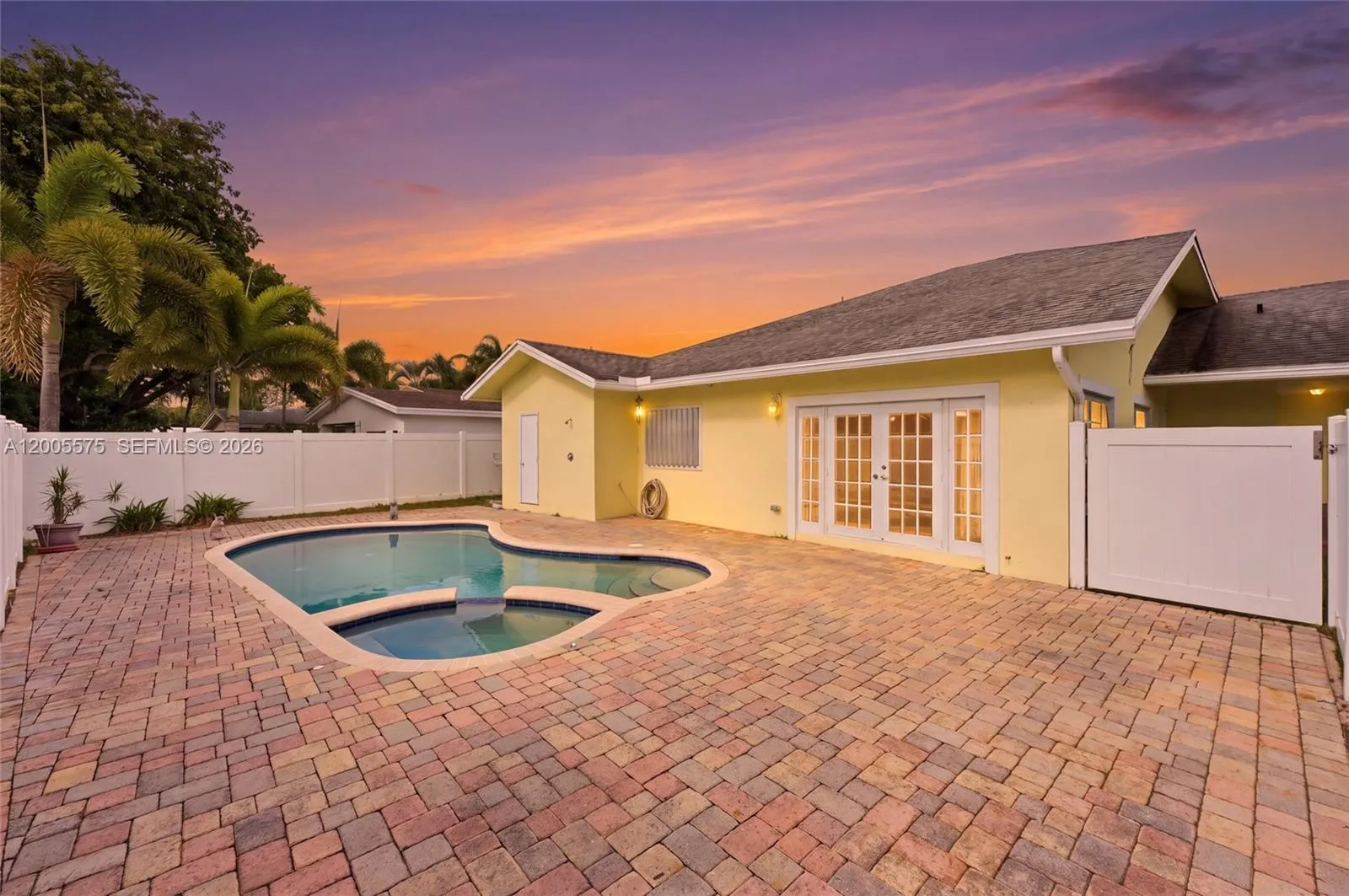 4361 NE 13th Ter, Oakland Park FL 33334