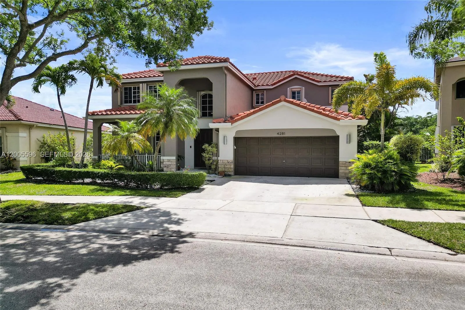 4281 Laurel Ridge Cir, Weston FL 33331
