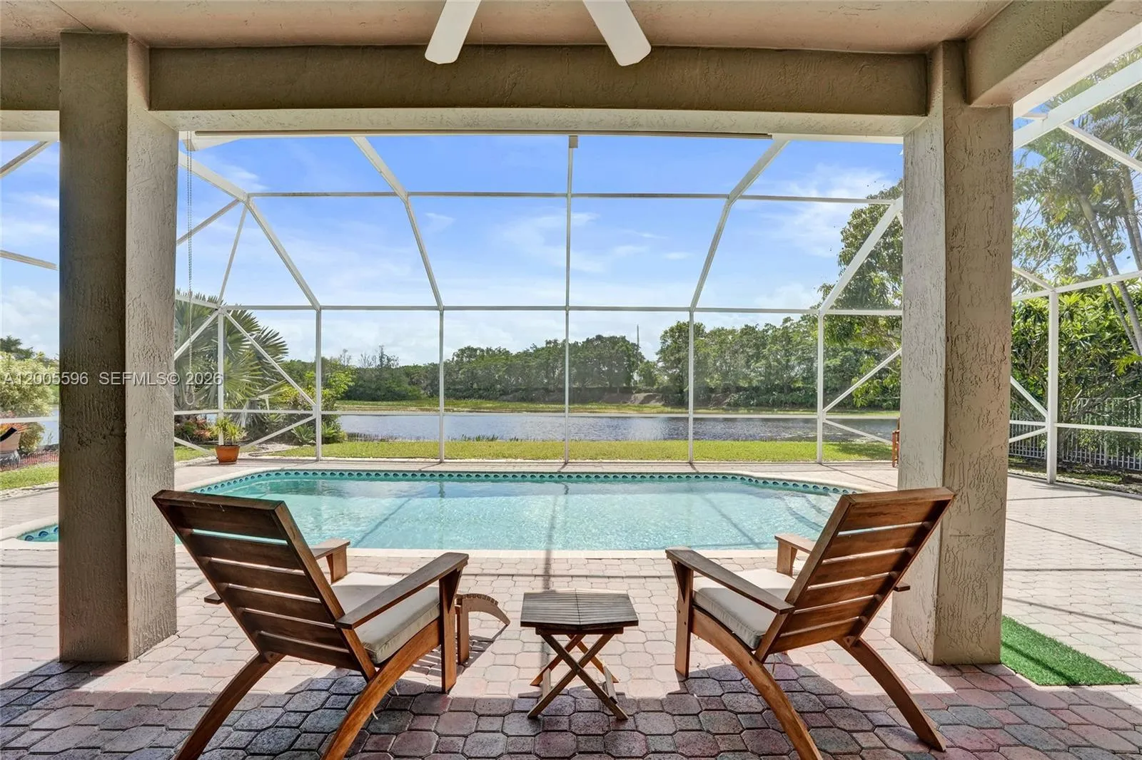 4281 Laurel Ridge Cir, Weston FL 33331