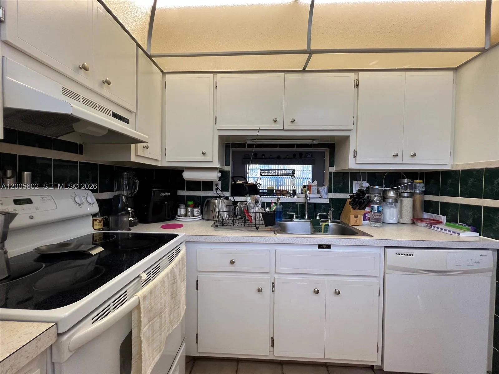 5181 W Oakland Park Blvd # 206, Lauderdale Lakes FL 33313
