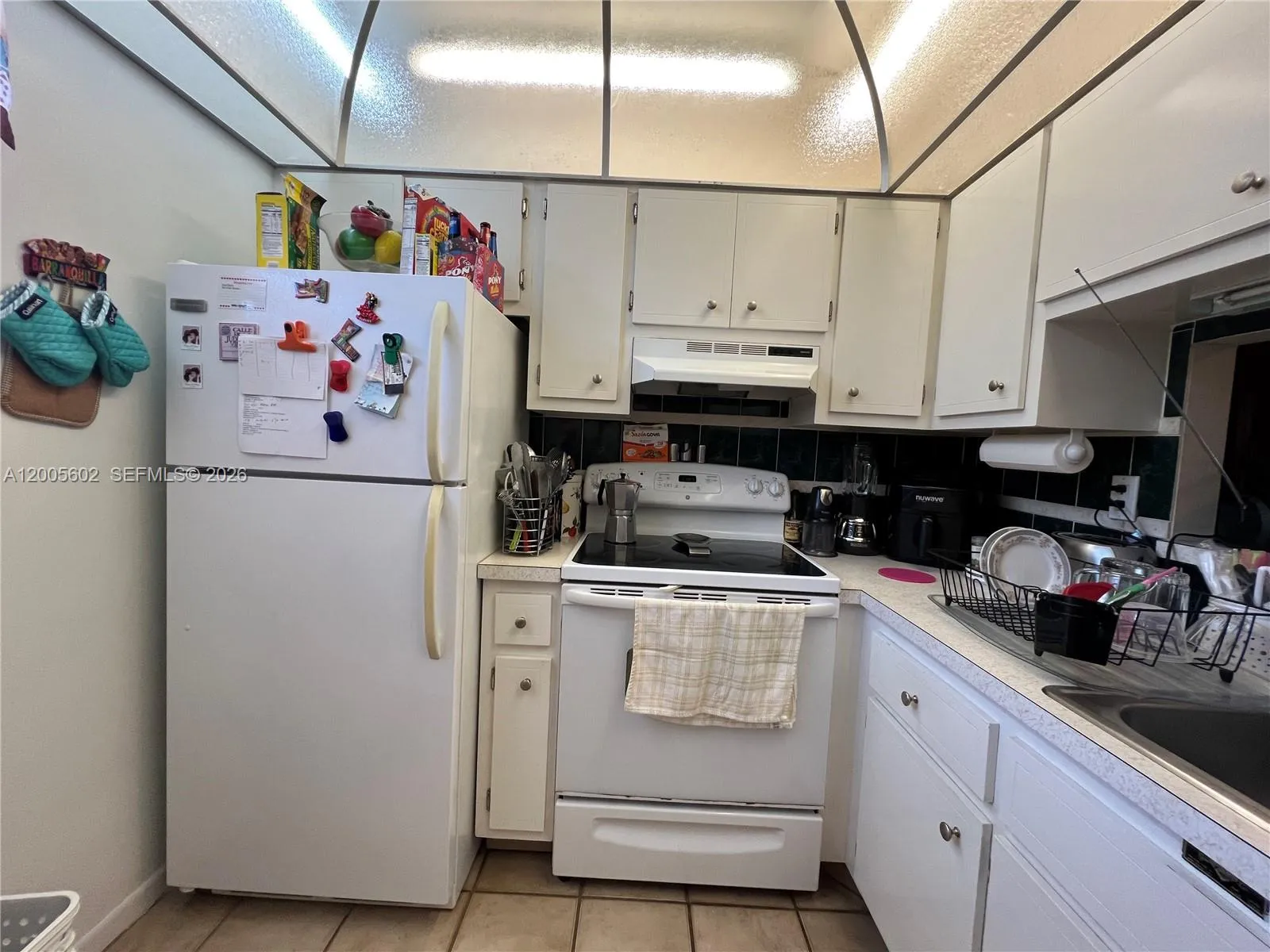 5181 W Oakland Park Blvd # 206, Lauderdale Lakes FL 33313