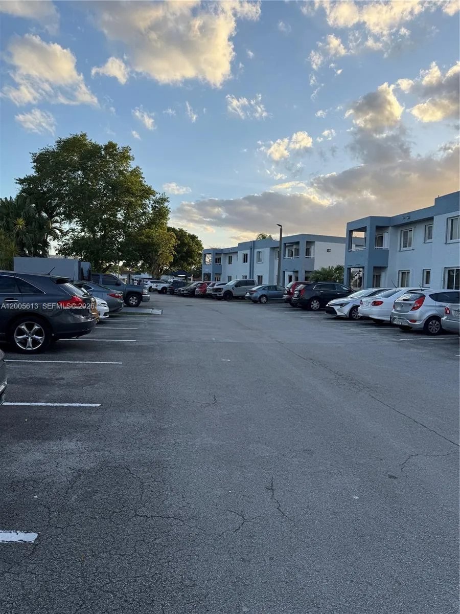 6219 SW 131st Pl # 204, Miami FL 33183