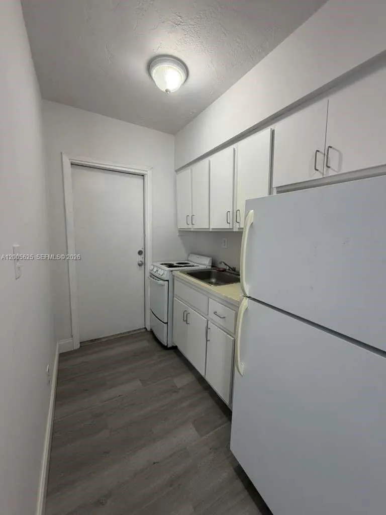 1628 SW 7th St # 9, Miami FL 33135