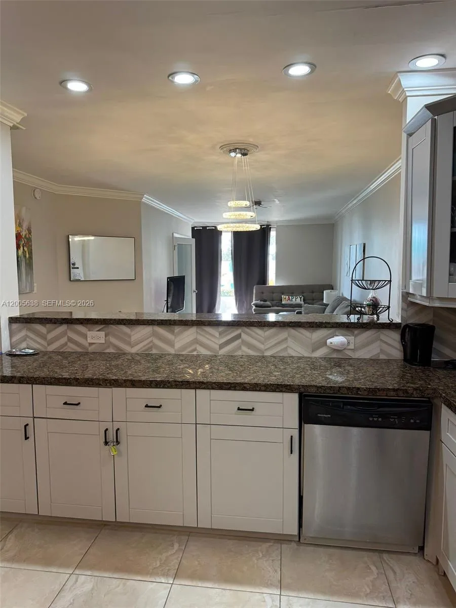 3725 S Ocean Dr # L12, Hollywood FL 33019