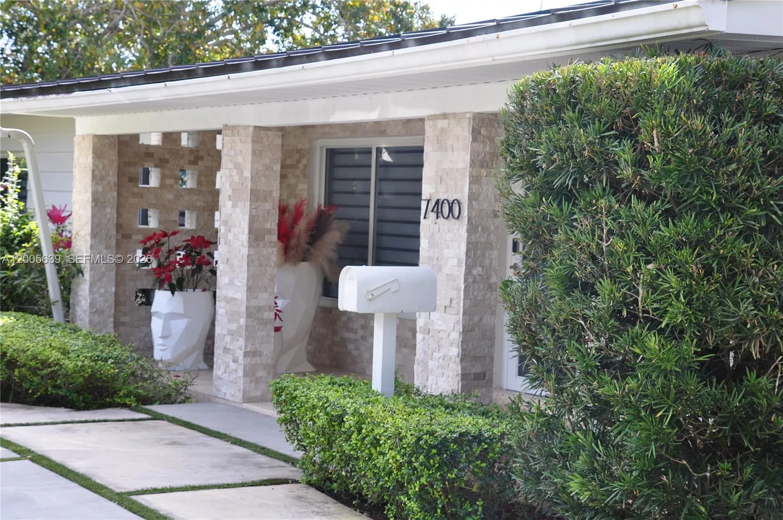 7400 SW 116th St, Pinecrest FL 33156