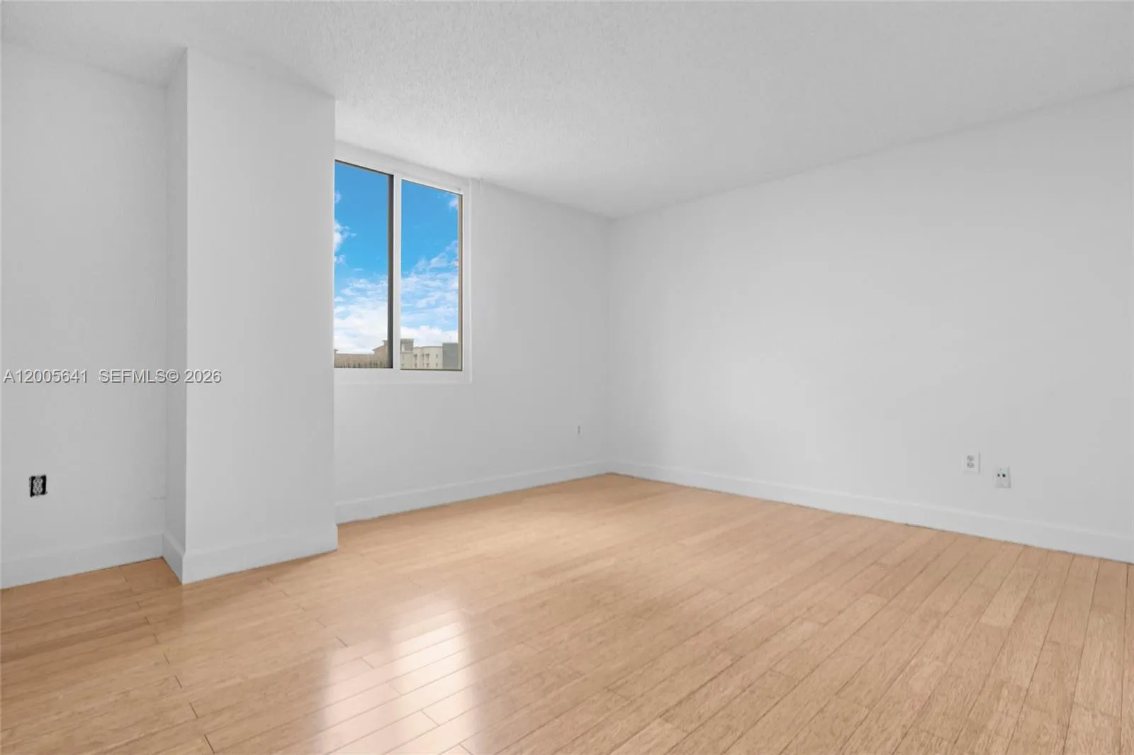 850 N Miami Ave # 607, Miami FL 33136