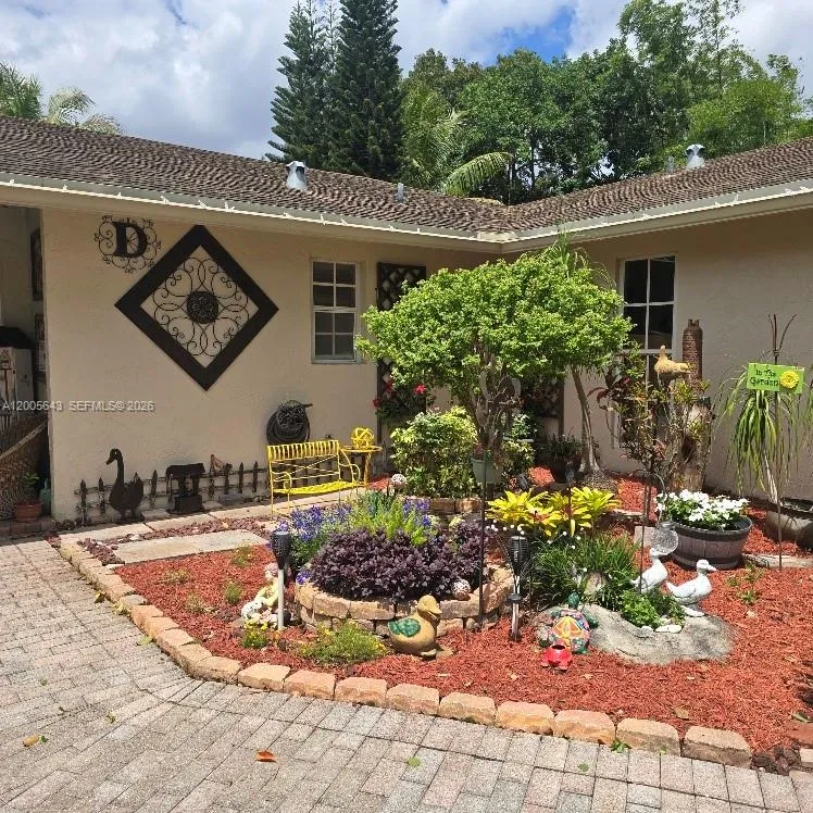 4981 SW 186th Ave, Southwest Ranches FL 33332