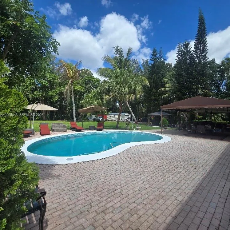 4981 SW 186th Ave, Southwest Ranches FL 33332
