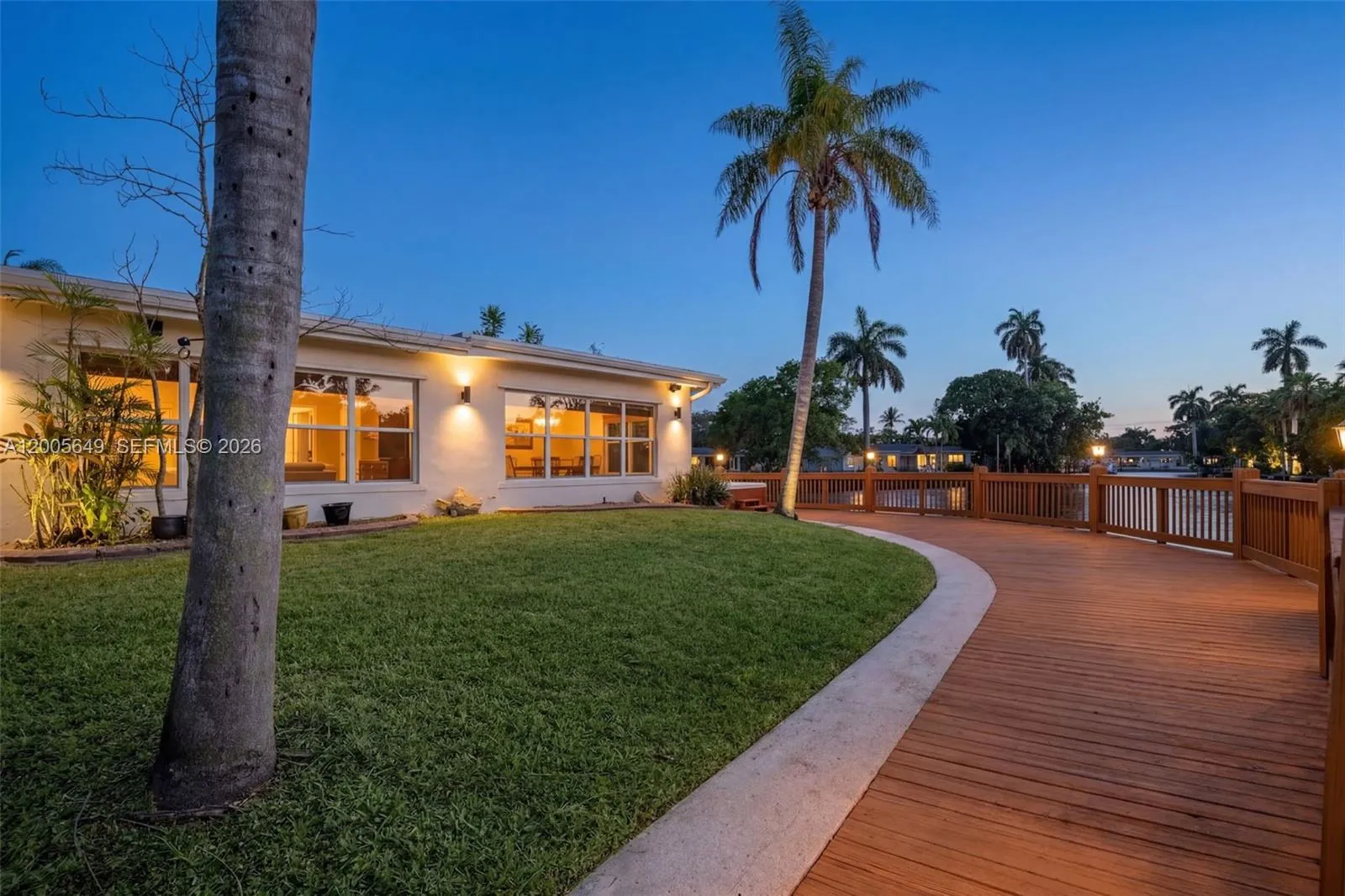 2649 Scott St, Hollywood FL 33020