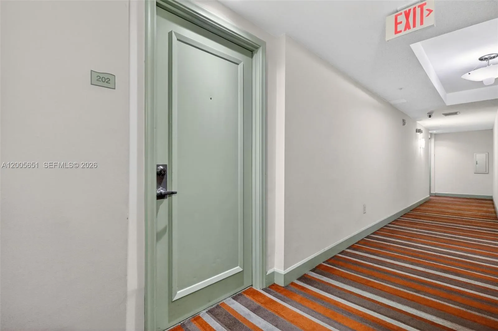 2775 NE 187th St # 202, Aventura FL 33180