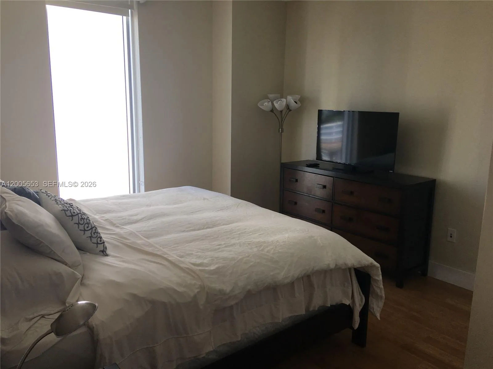 185 SW 7th St # 1511, Miami FL 33130