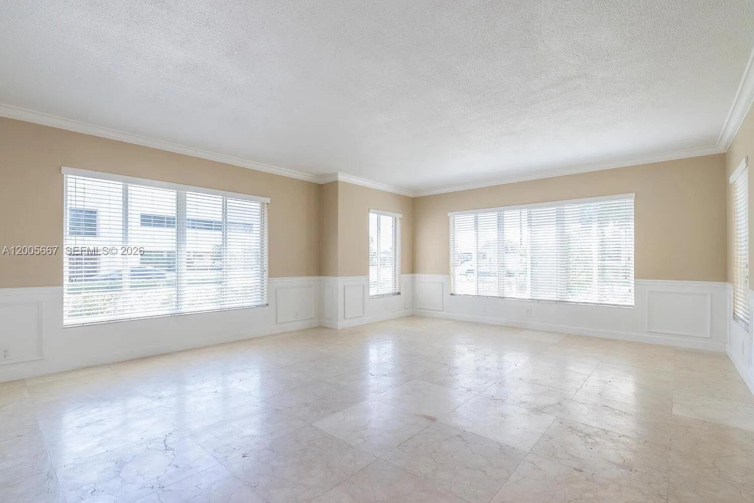 2890 Le Jeune Rd # 2890, Coral Gables FL 33134